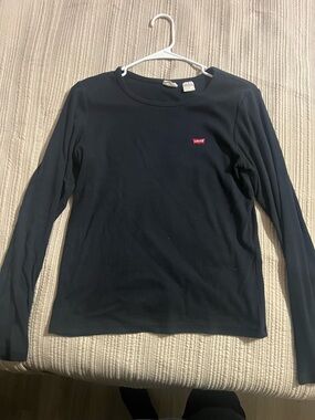 Levi's Black Crewneck Long Sleeve with Red Logo sz L